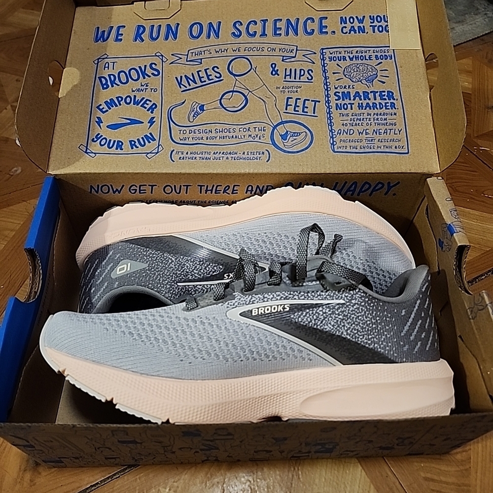 Brooks Gray and Peach Running Shoes Womens Size 8 Nib